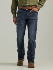 Men's Wrangler Retro® Slim Fit Bootcut Jean in Elwick