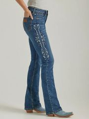 Women's Wrangler Retro® Embroidered High Rise Slim Boot in Bethany